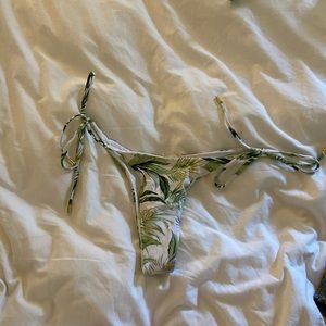 Monday Swimwear Palma bottom medium